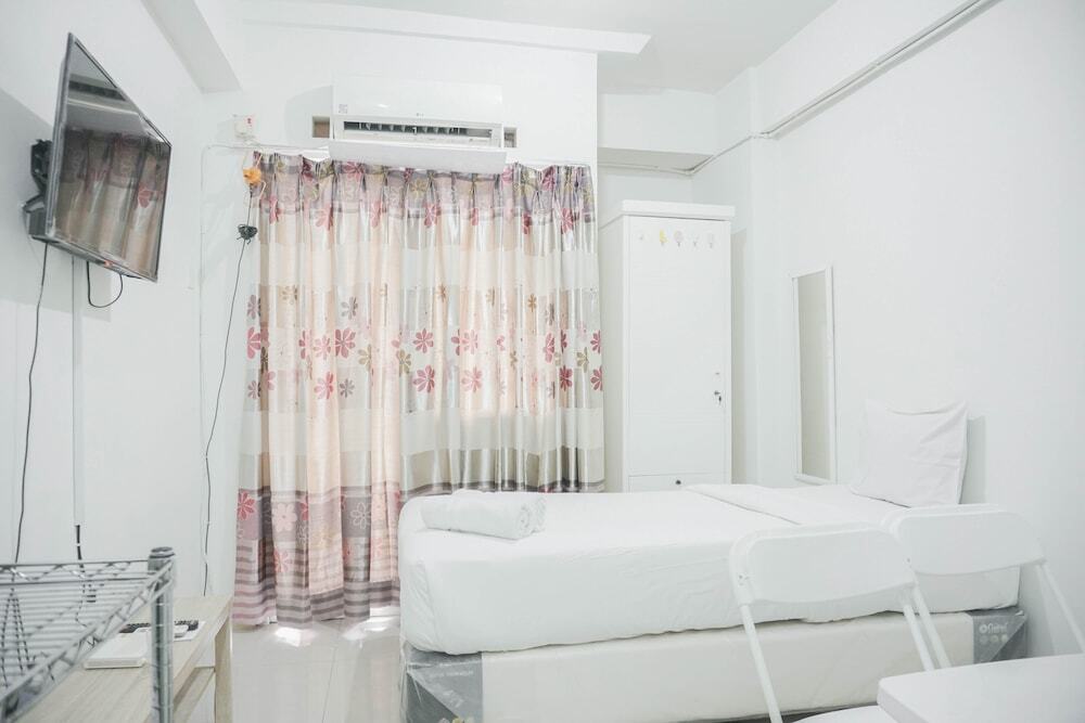 Джакарта: Comfy Studio Apartment for 1 Pax at Green Pramuka City