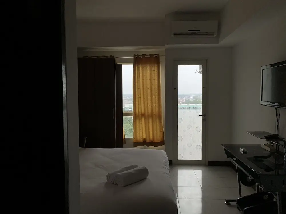 Legok: Homey and Nice Studio Apartment at Scientia Residence