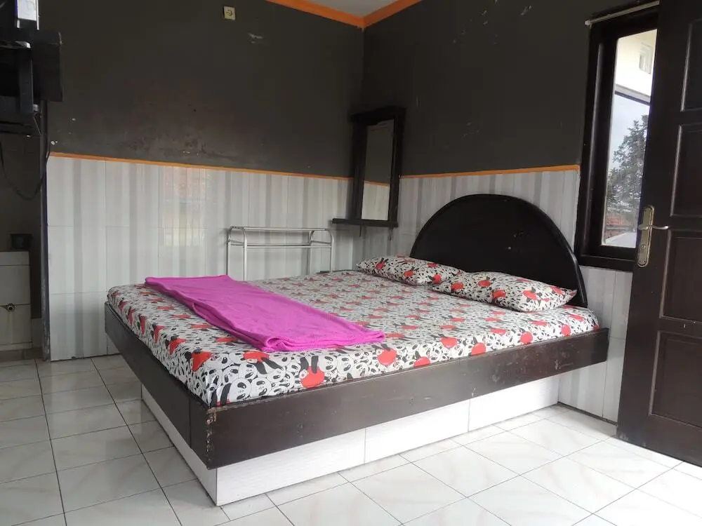 Бандунган: Yonanda Hotel