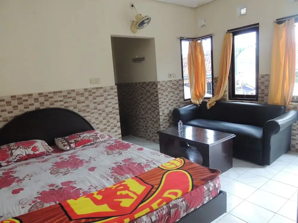 Бандунган: Yonanda Hotel