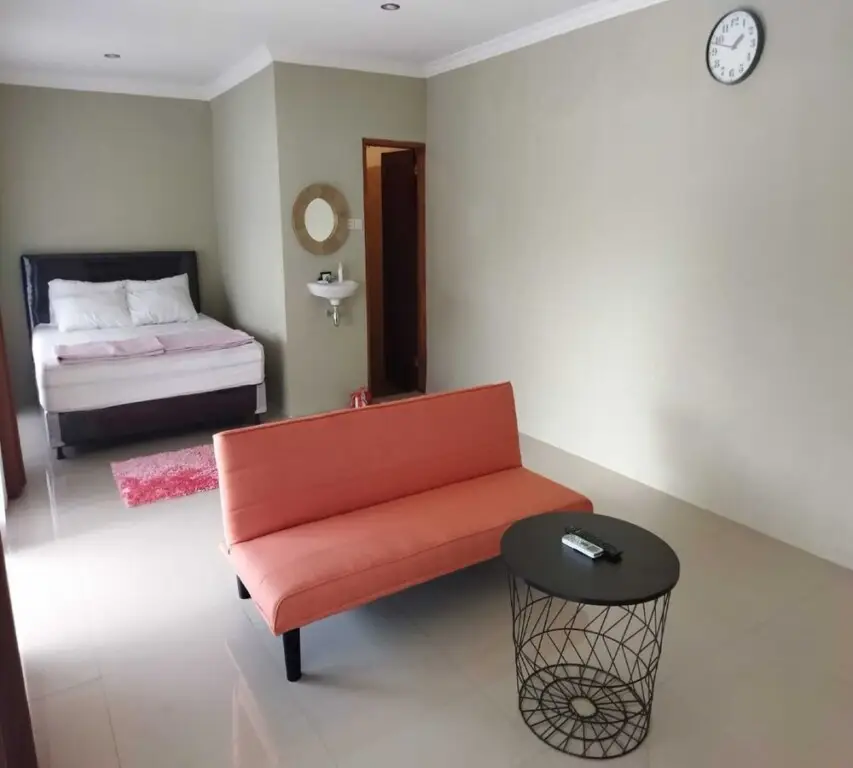 Слеман: Adine Guest House