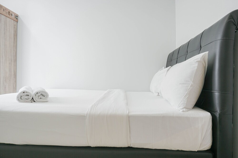 Джакарта: Comfy And Tidy 1Br The Mansion Kemayoran Apartment Near Jiexpo
