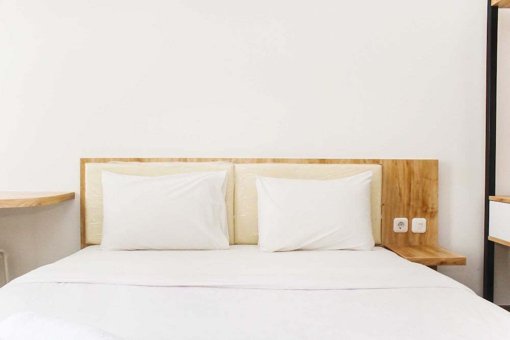 Чикаранг: Homey And Cozy Studio At Riverview Jababeka Apartment