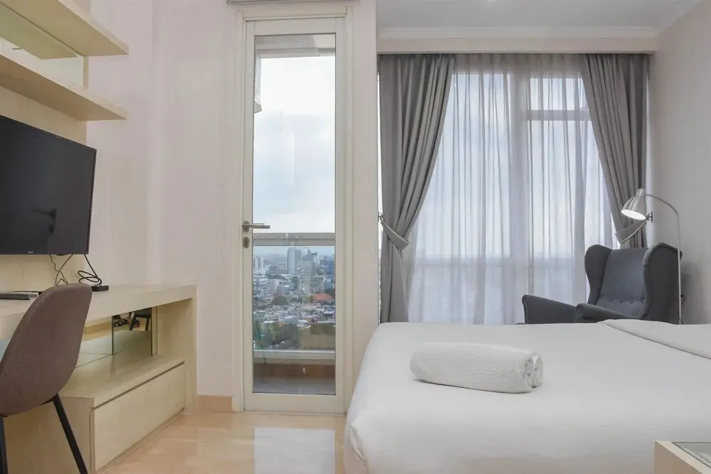 Джакарта: Comfortable And Warm Studio Room At Menteng Park Apartment