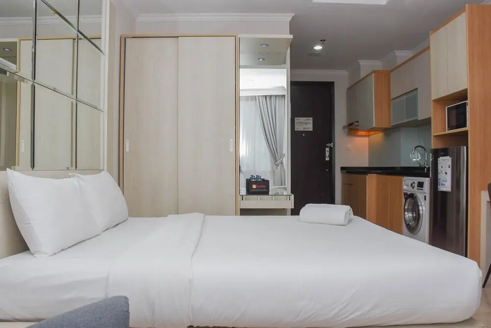 Джакарта: Comfortable And Warm Studio Room At Menteng Park Apartment