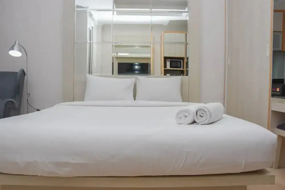 Джакарта: Comfortable And Warm Studio Room At Menteng Park Apartment