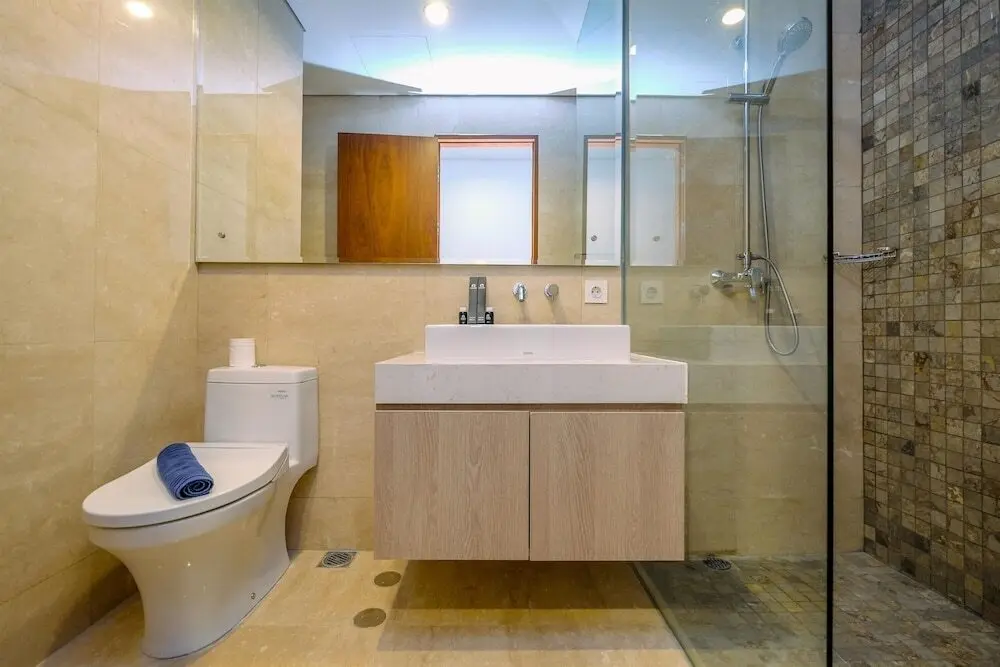 Джакарта: Spacious 1Br At Veranda Residence Puri Apartment