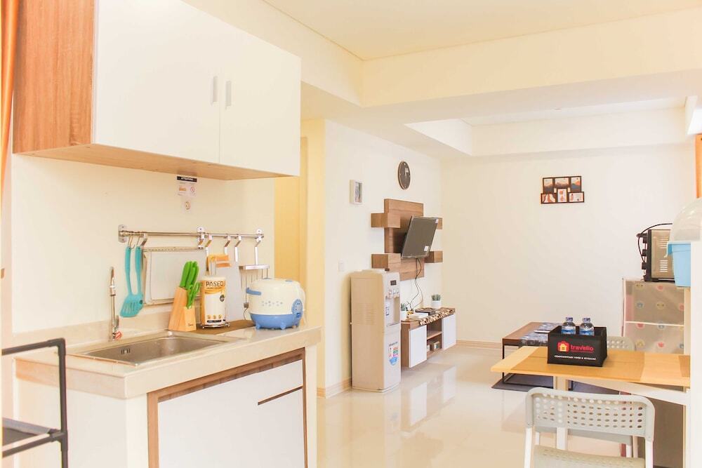 Сибату: Comfort And Strategic 2Br Apartment At Meikarta