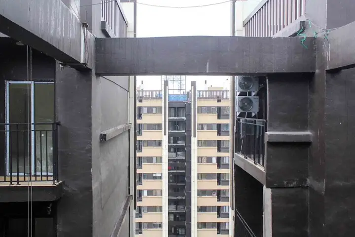 Сибату: Comfort And Strategic 2Br Apartment At Meikarta