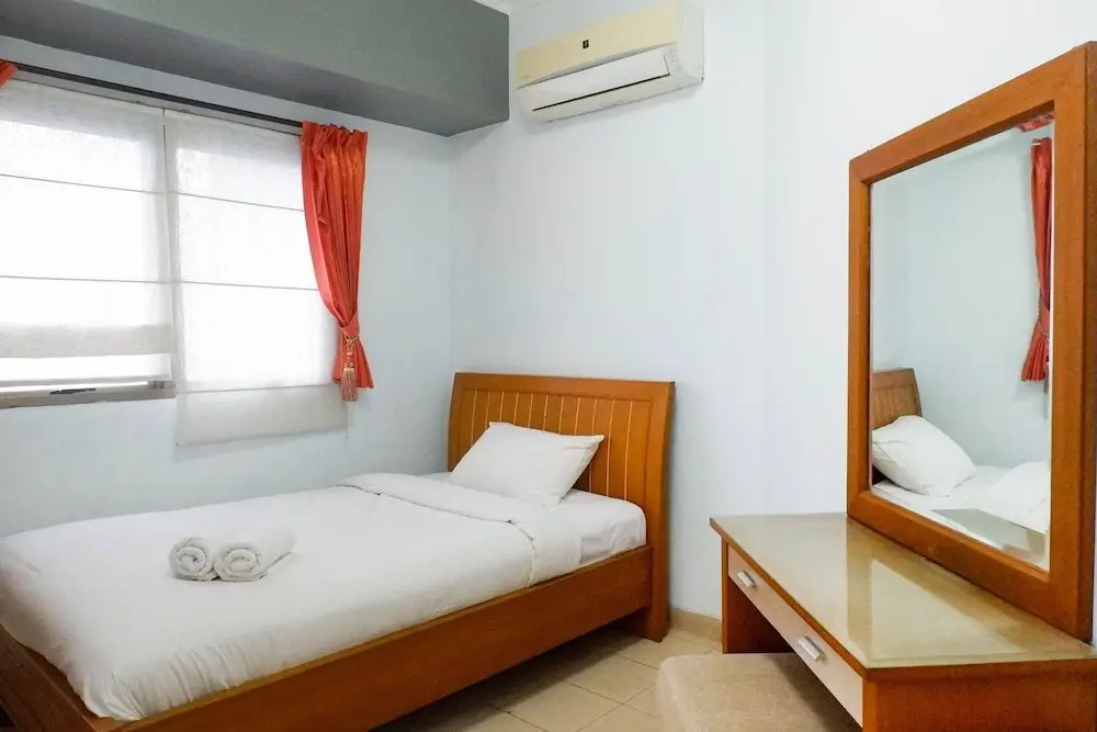 Сурабая: Comfortable And Spacious 2Br Apartment At Kondominium Puncak Marina