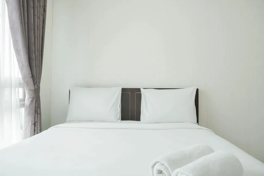 Джакарта: Comfort 1Br Apartment With Study Room At Woodland Park Residence
