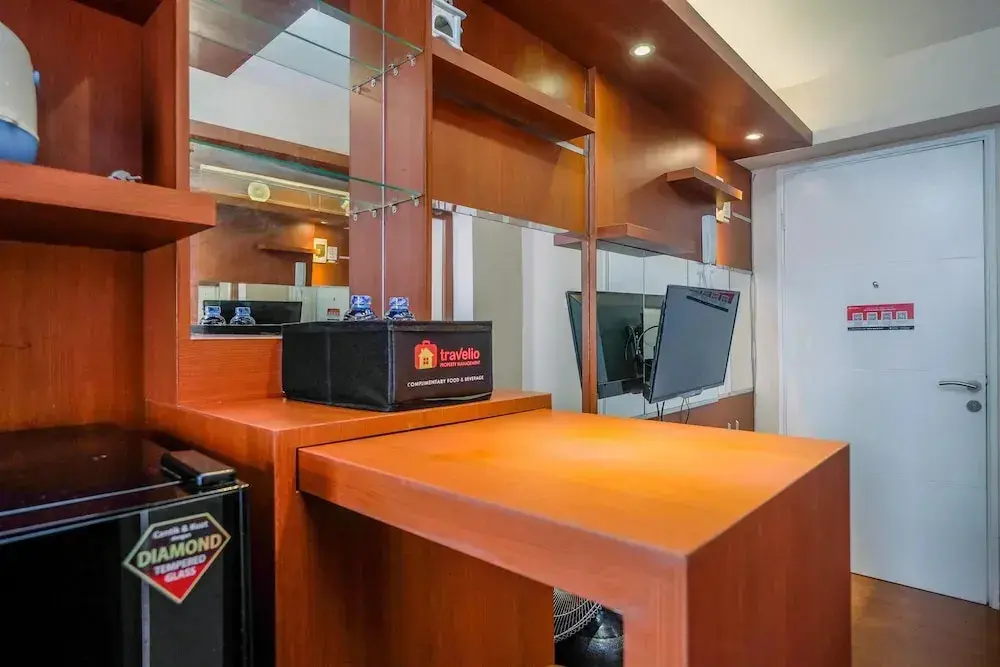 Джакарта: Comfort Living 1Br At Bassura City Apartment