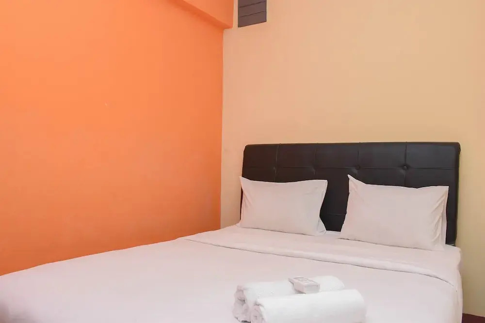 Джакарта: Comfort And Homey 2Br At Green Pramuka City Apartment
