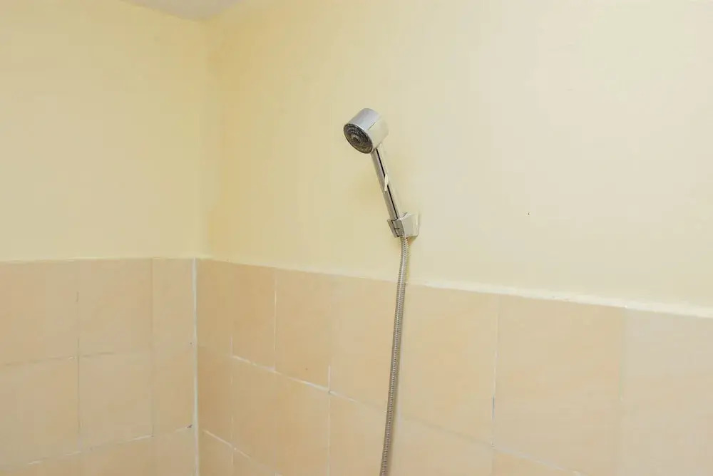 Джакарта: Comfort And Homey 2Br At Green Pramuka City Apartment