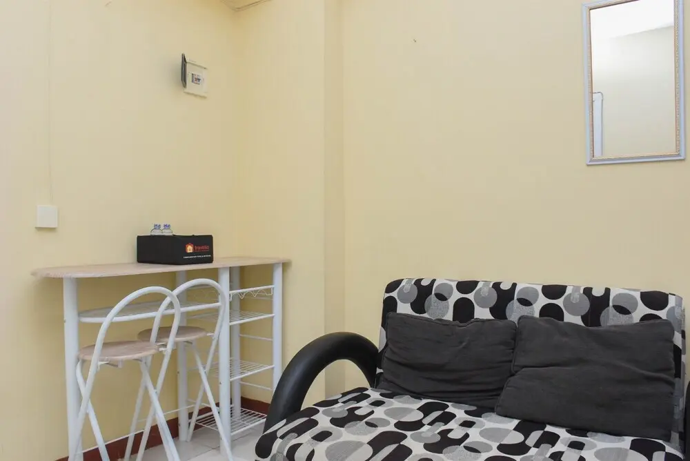 Джакарта: Comfort And Homey 2Br At Green Pramuka City Apartment
