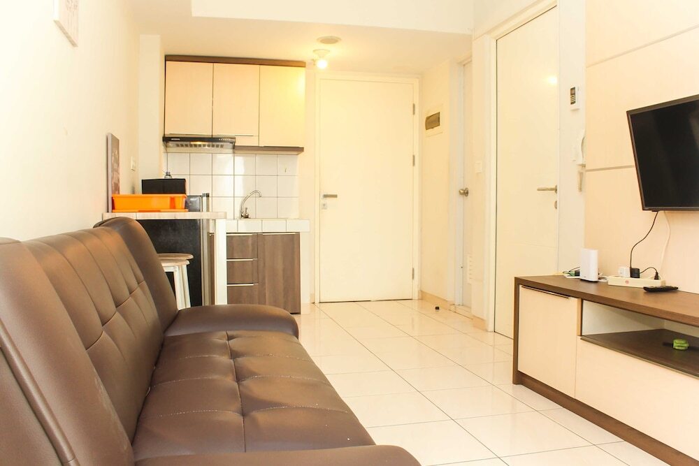 Бекаси: Comfort Living 2Br At Springlake Summarecon Bekasi Apartment