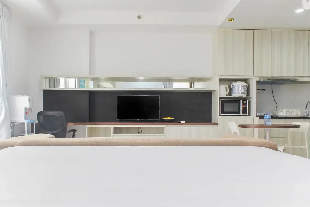 Чикаранг: Nice And Comfort Studio Room At Azalea Suites Apartment