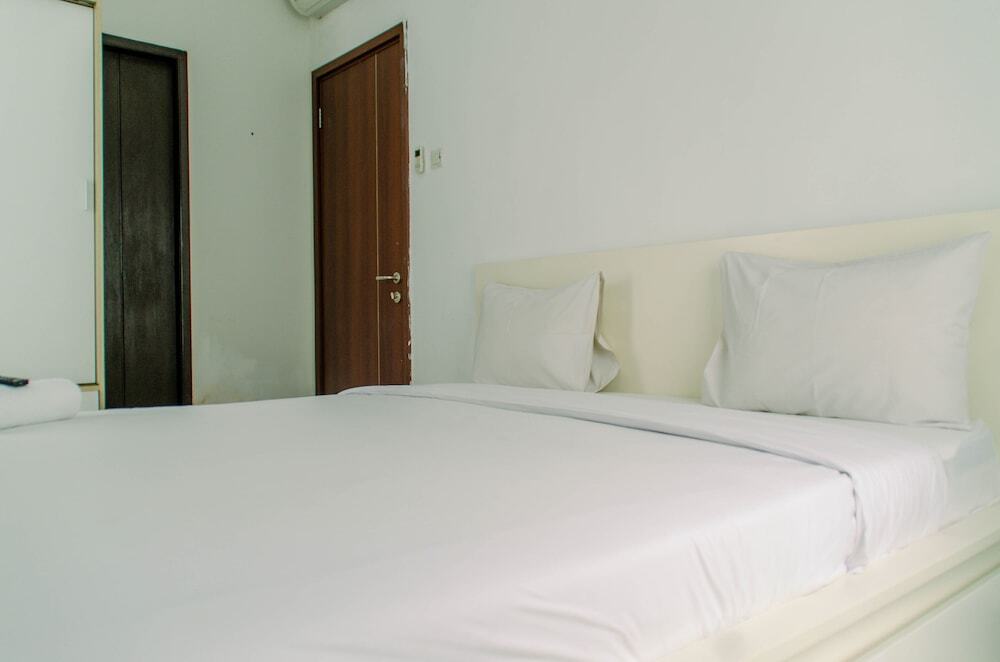 Legok: Elegant And Comfy 2Br Apartment At Scientia Residence