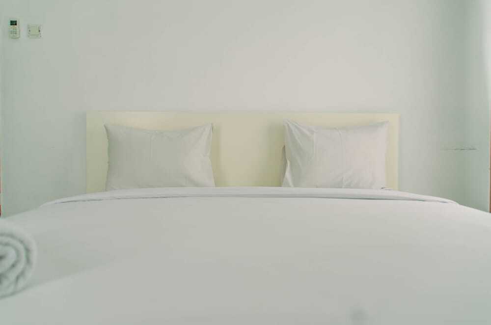 Legok: Elegant And Comfy 2Br Apartment At Scientia Residence