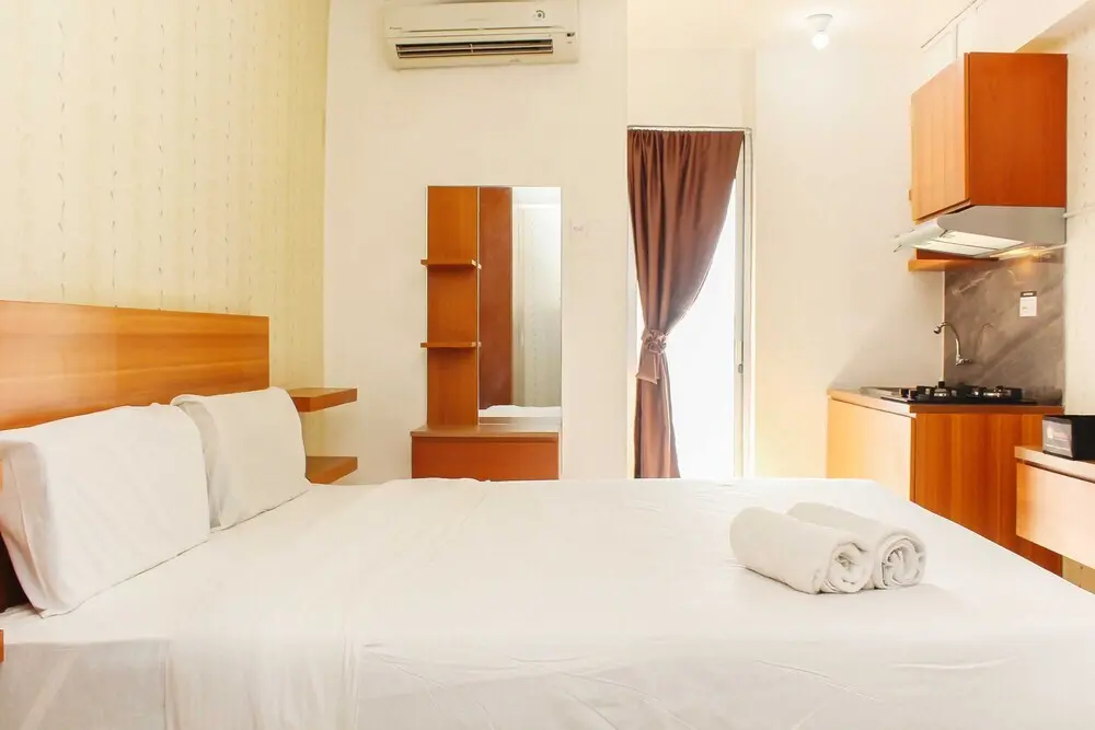 Джакарта: Cozy Studio At Bassura City Apartment