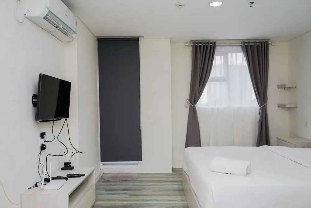 Warm And Cozy Studio Bintaro Icon Apartment — фото 1