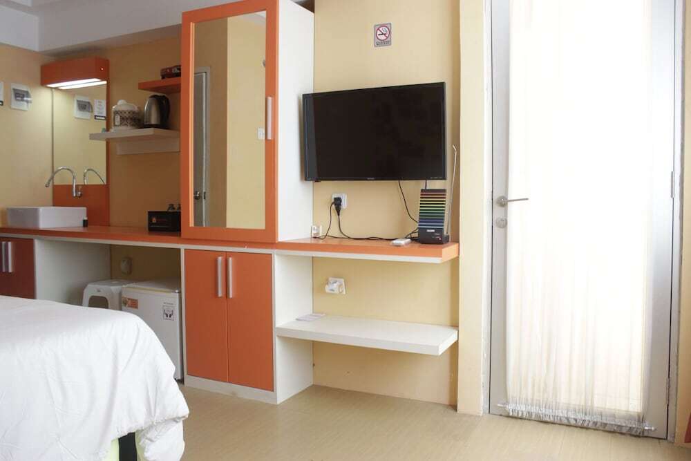 Бандунг: Cozy Studio Apartment At The Jarrdin Near Cihampelas Walk