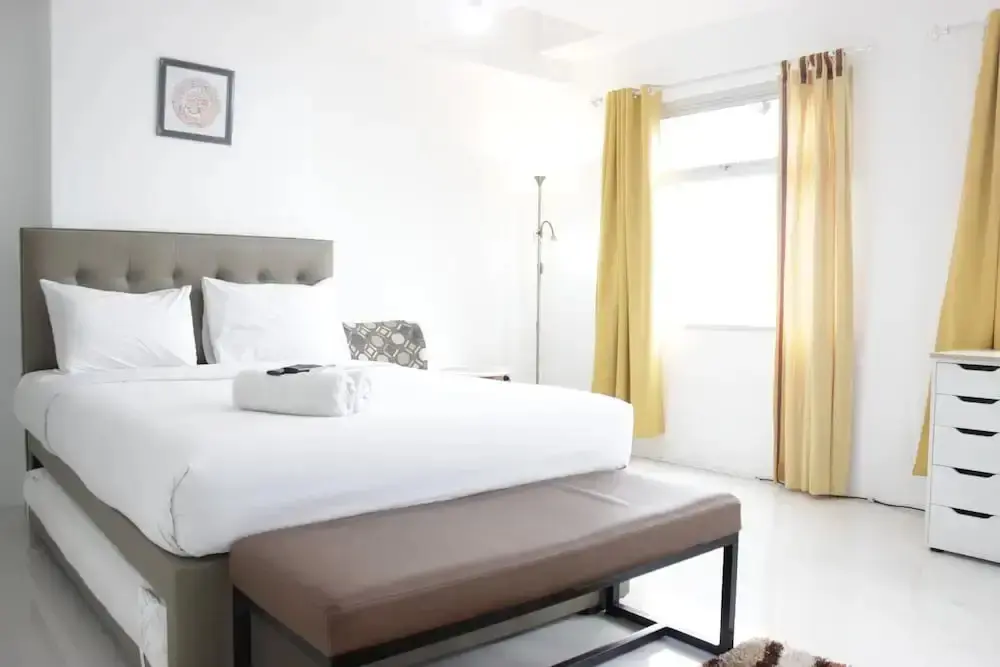 Бандунг: Spacious And Modern Studio Room Apartment At Grand Asia Afrika