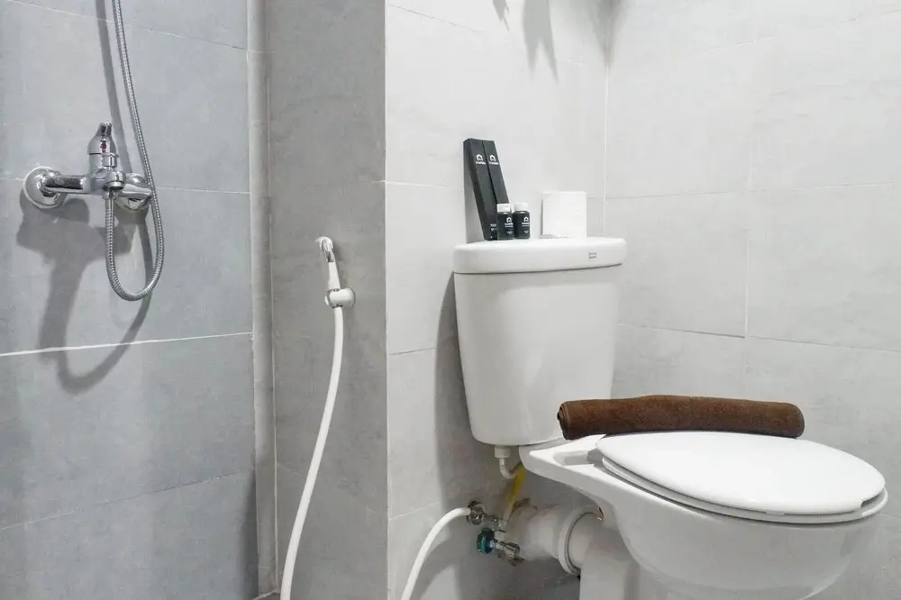Сурабая: Pleasant Studio Apartment At Taman Melati Surabaya