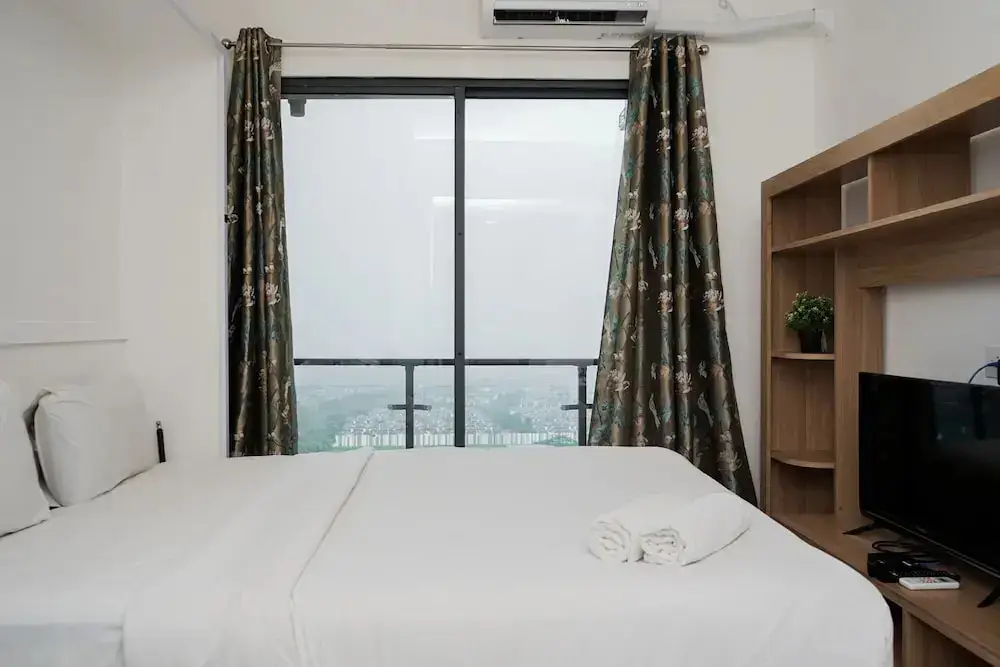 Legok: Elegant And Comfortable Studio Sky House Bsd Apartment
