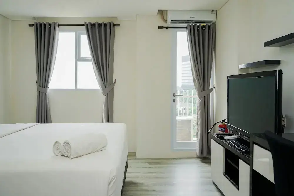 Южный Тангеранг: Elegant Studio At Bintaro Icon Apartment Near Bintaro Xchange Mall