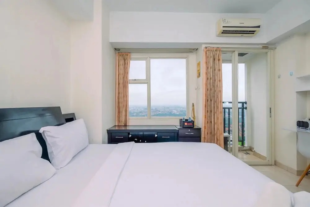 Депок: Cozy Living Studio Apartment At Margonda Residence 3