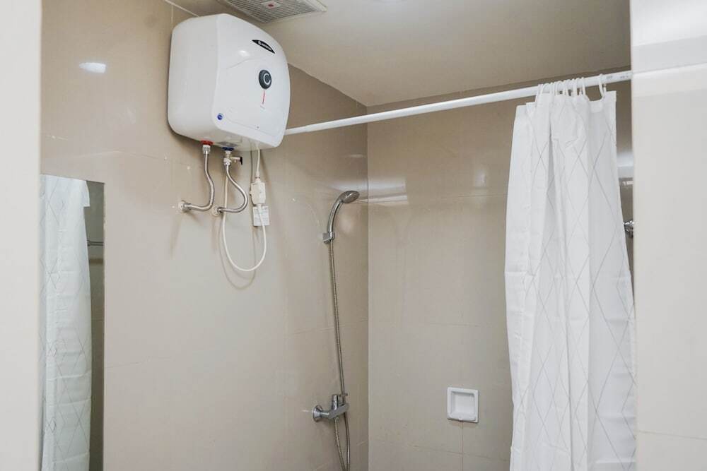Южный Тангеранг: Homey And Cozy Stay 1Br At Tree Park City Bsd Apartment