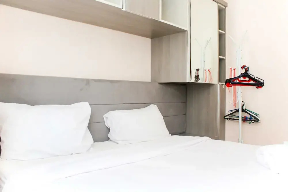 Сибату: Comfort And Spacious 2Br At Meikarta Apartment