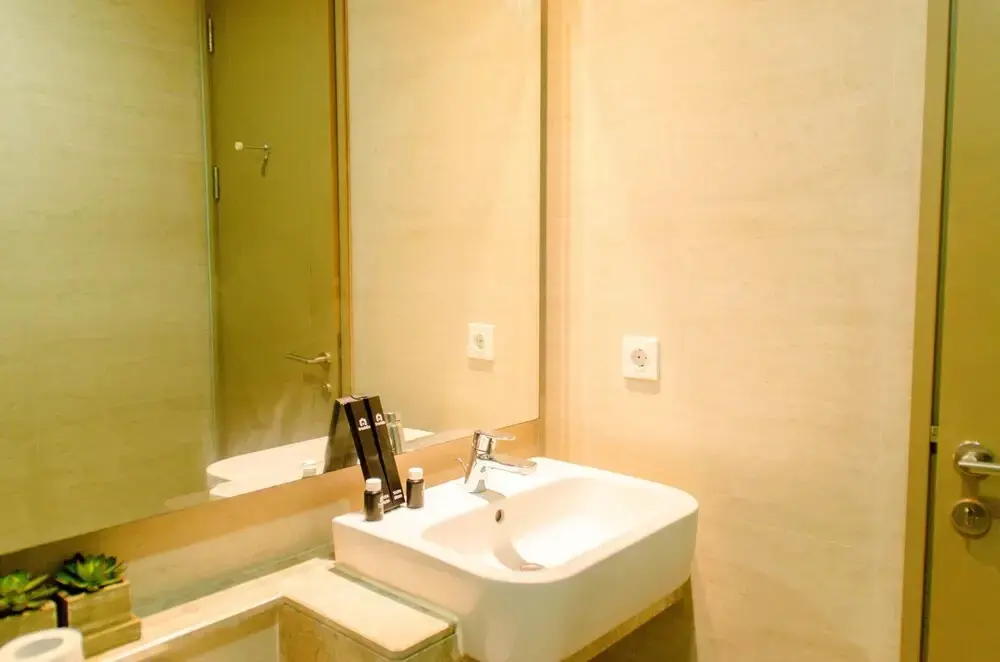 Джакарта: Comfort And Spacious 2Br At Gold Coast Apartment