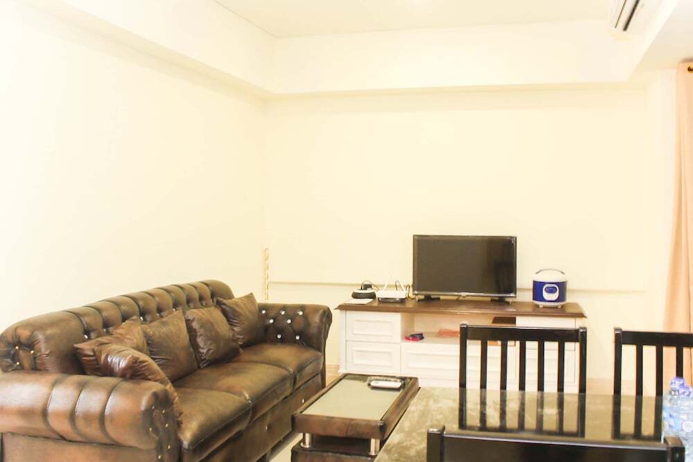 Сибату: Spacious And Bright 2Br At Meikarta Apartment