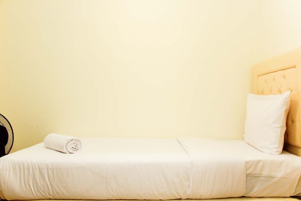 Сибату: Spacious And Bright 2Br At Meikarta Apartment