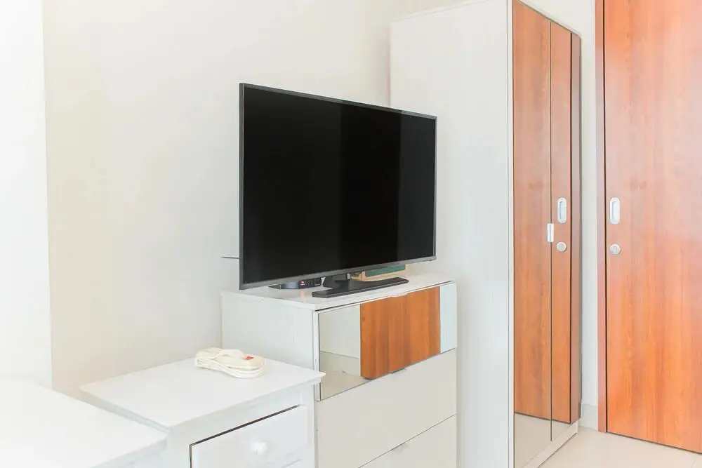 Бекаси: Simply Modern Classic 1Br Without Living Room At Grand Kamala Lagoon Apartment