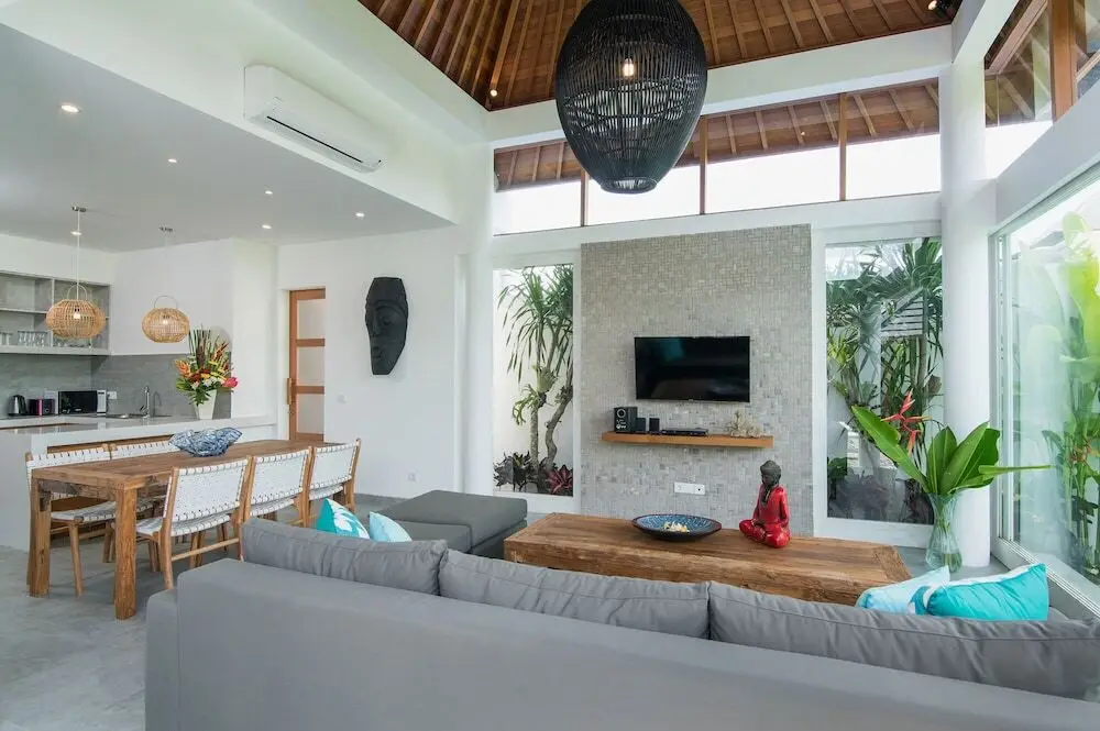 Чангу: Villa Bronte Beachside Living in the Heart of Canggu Sleeps 4 pax Light and Bright Beautiful Modern Villa 100m From Beach