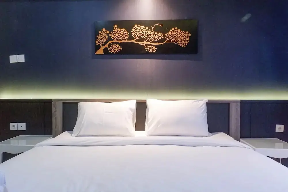 Сурабая: Exquisite & Spacious 2BR Apartment at La Riz Supermall Mansion