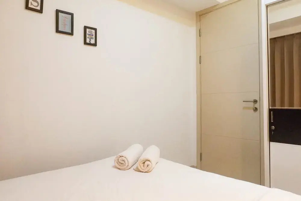 Сурабая: Exquisite & Spacious 2BR Apartment at La Riz Supermall Mansion