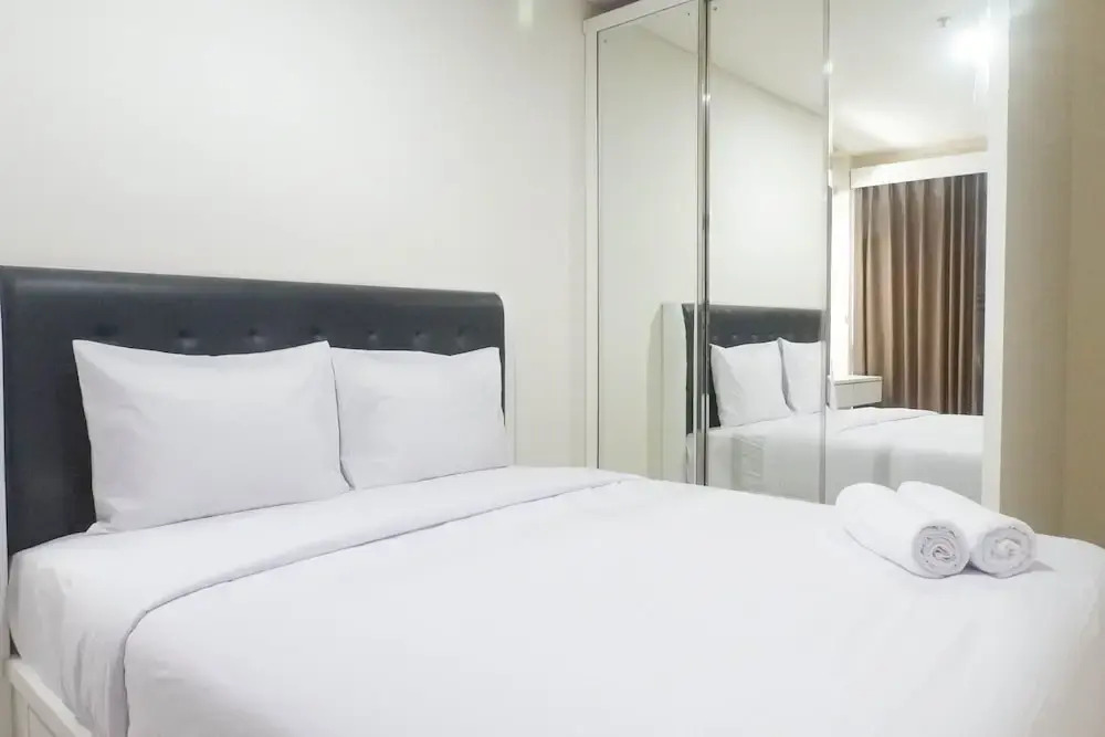 Сурабая: Exquisite 1BR at Praxis Apartment