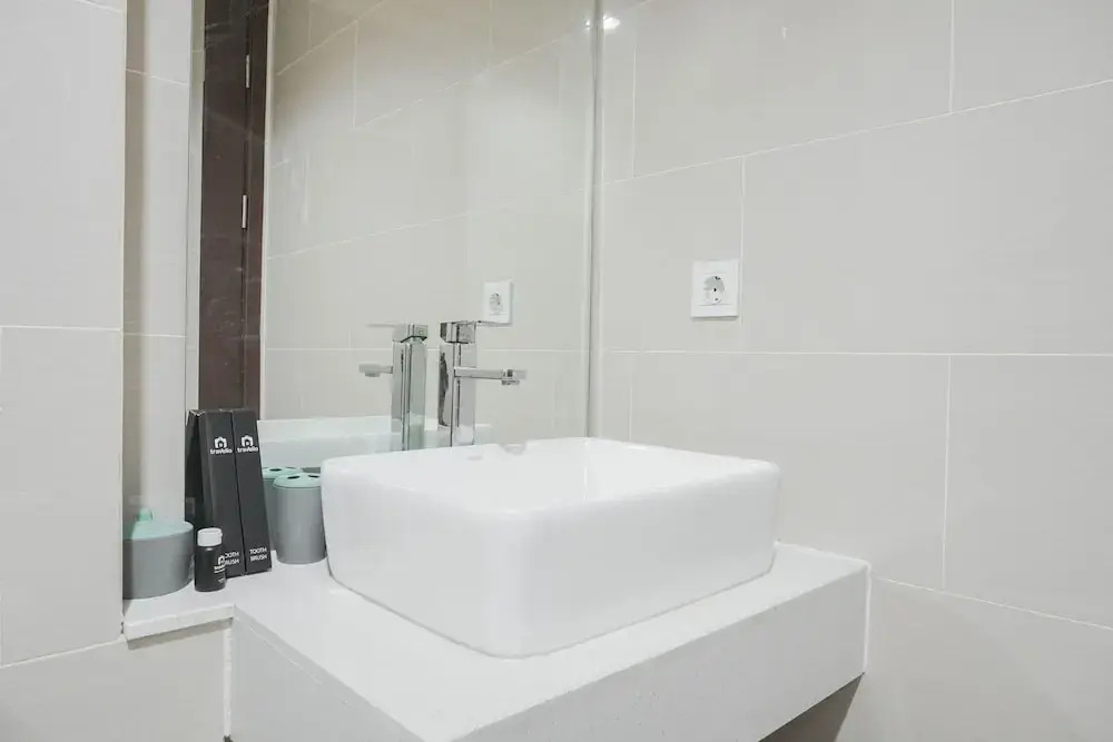 Джакарта: Comfort Studio at Daan Mogot City Apartment
