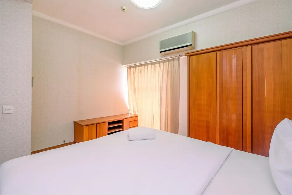 Джакарта: Spacious and Modern 3BR at Bona Vista Apartment