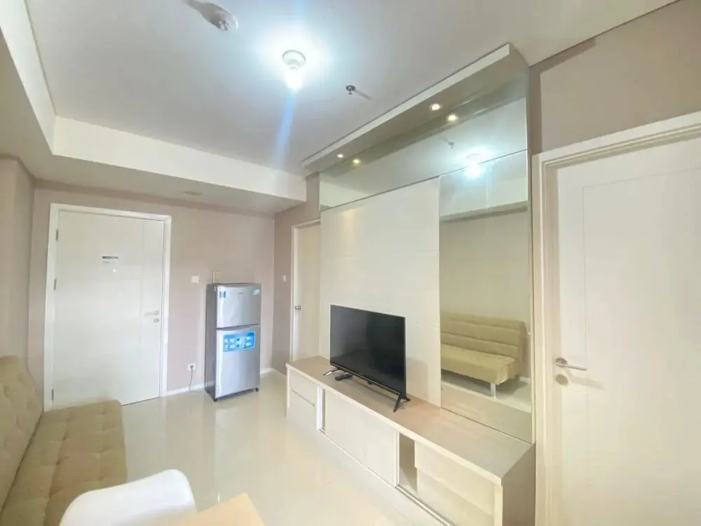 Бандунг: Cozy and Minimalist 2BR Apartment at Parahyangan Residence