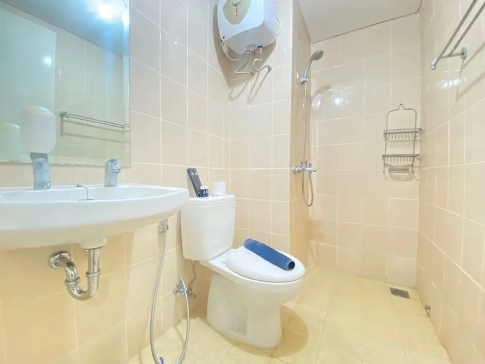 Бандунг: Cozy and Minimalist 2BR Apartment at Parahyangan Residence