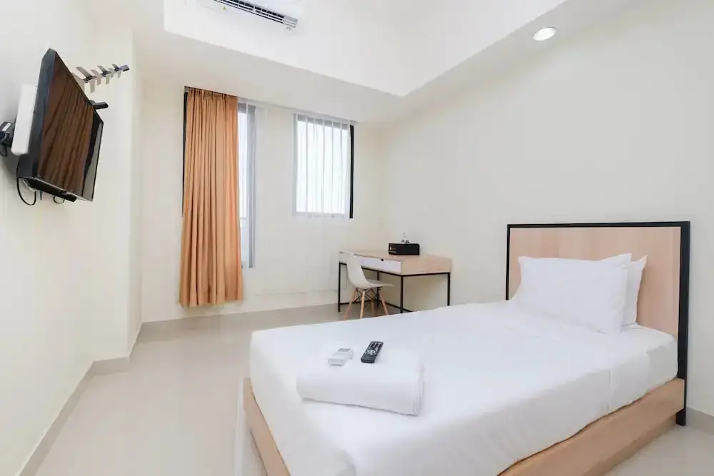 Депок: Cozy Studio at Evenciio Apartment near UI