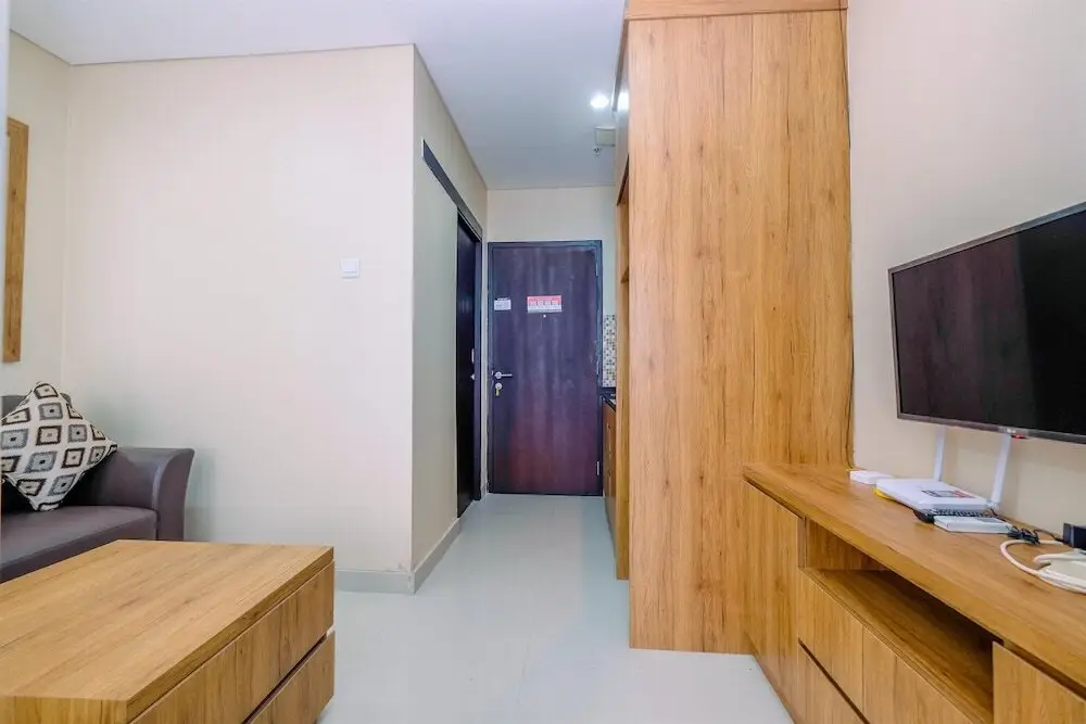 Депок: Brand New 1BR Apartment with City View at Atlanta Residences