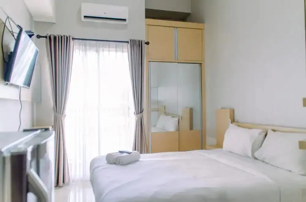 Южный Тангеранг: Nice and Comfy Studio Room at Serpong Greenview Apartment