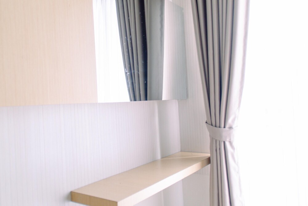 Южный Тангеранг: Nice and Comfy Studio Room at Serpong Greenview Apartment