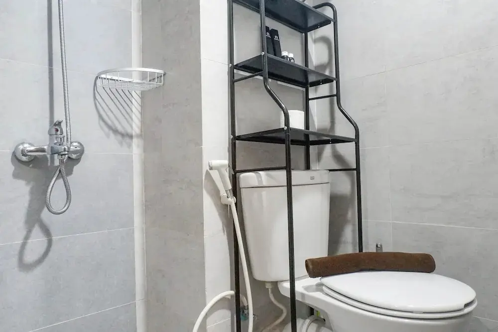 Сурабая: Luxurious and Vibrant Studio Room Apartment at Taman Melati Surabaya